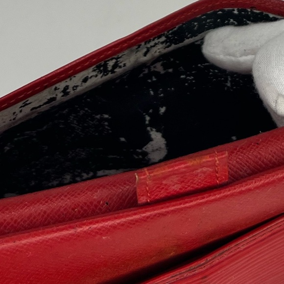 ♥️Louis Vuitton Red Epi Leather Porte Tresor Long Wallet | PRELOVED!!♥️ - Picture 10 of 13